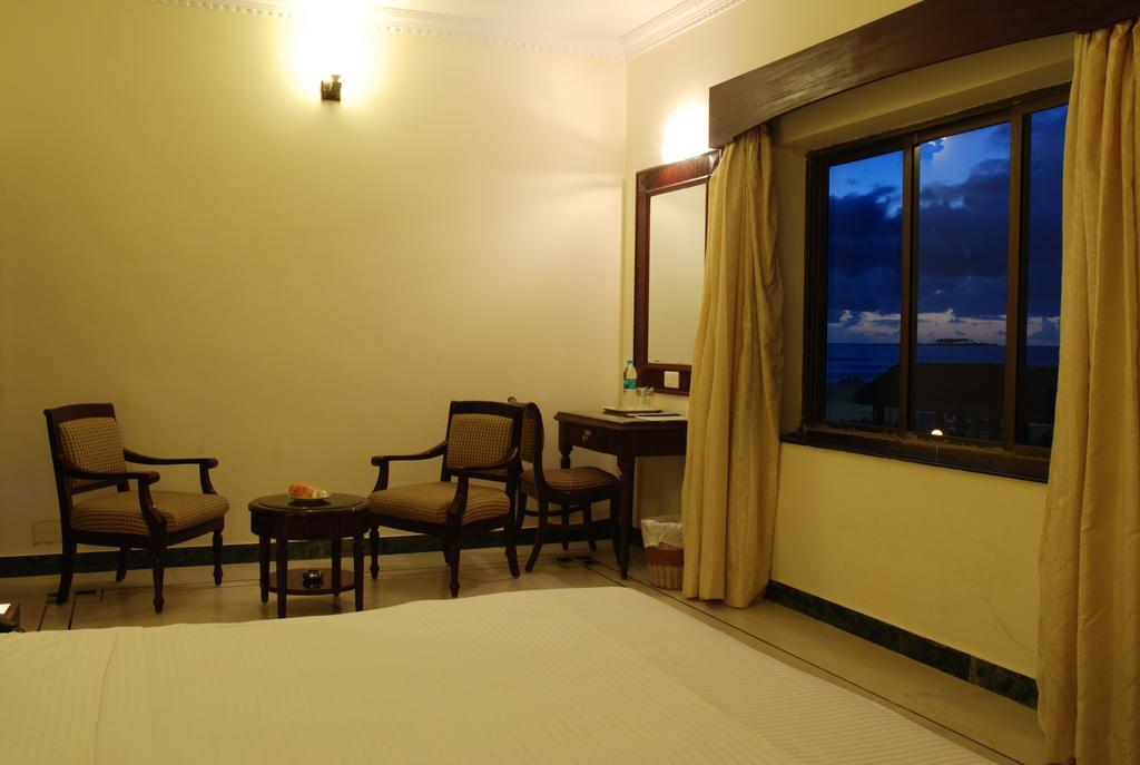 Paradise Isle Beach Resort Udupi Bilik gambar